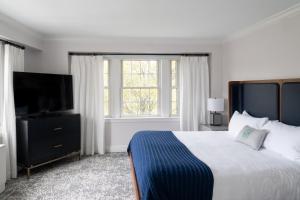 Junior Suite with Campus View room in Hanover Inn Dartmouth