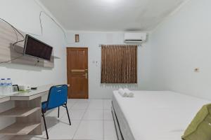 Urbanview Hotel Sunday Cirebon by RedDoorz