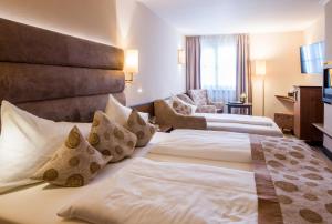 Classic Triple Room room in Hotel König