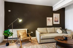 Central Spacious Apartment 506