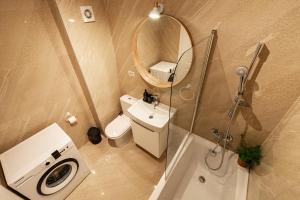 Central Spacious Apartment 506
