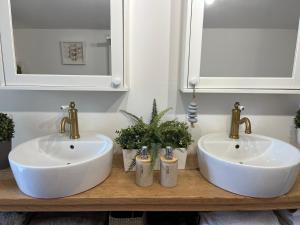 Appartements Charmante dependance avec jardin dans Domaine prive a 10 mn d’Aix en PCe : photos des chambres