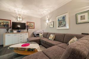 Moderne Unterkunft mit Terrasse, Garten, WiFi, BBQ