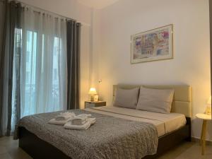 Modern Charm: Stylish Apartment in Central Athens