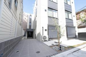 FL Residence Jingu Gyoen IV