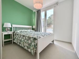 Stunning villa with pool and lagoon view