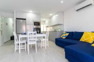 rentafive - Nuevo - Terraza - AA - 2 min paseo