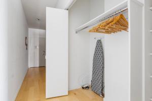 Financial District studio w gym doorman NYC-1289