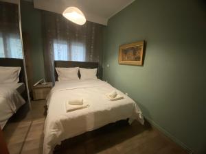 Central spuare apartment