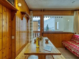 Studio Asters 18 Bâtiment C1 by Interhome