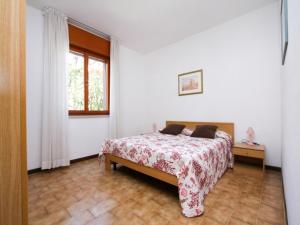 Apartment Orsa Maggiore by Interhome