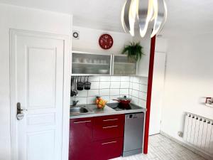 Apartment Les Cyprianes-7 by Interhome