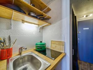 Studio Soyouz Vanguard-100 by Interhome