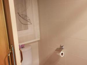 Casa adosada familiar con jardín, barbacoa y piscina en zona tranquila de Miami Playa - ES-9-162