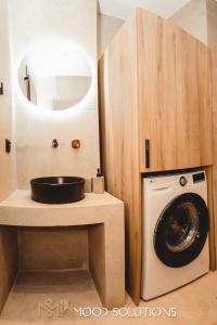 FirstLineSkg6 Moodsolutions Living