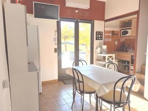 Appartements Proche Sarlat : Ideal Couple - Climatise & Piscine : photos des chambres