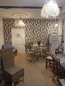 LAuberge du Docteur Privey - Free & secure Park Bike - Voie Bleue