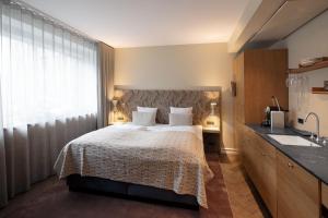 Hypernym Hotel & Suites