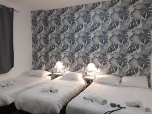 Hotels hotel le Celtic Montlucon : Chambre Quadruple