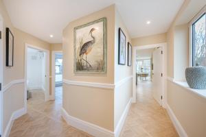 Elegant 2Bd Apartment & Private Balcony in the heart of Chiswick