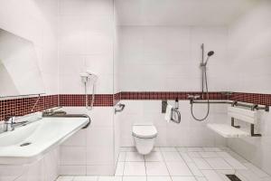 Accessible Room room in Vienna House Easy Katowice