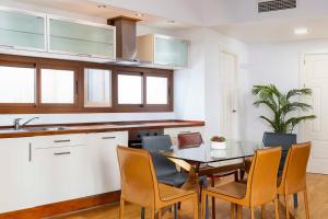 San Diego Suite Apartment