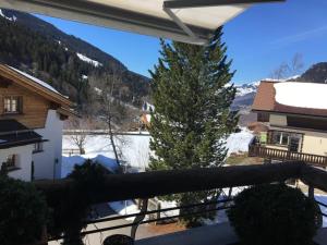 Beautiful 4 Bed Chalet in Klosters, Switzerland