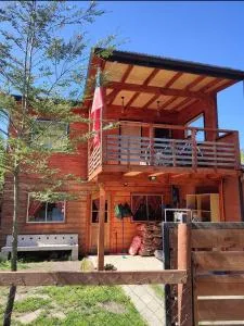 cabaña de 2 pisos - Chalipen