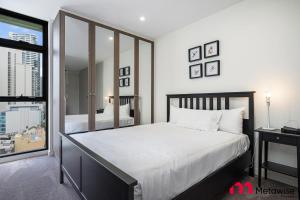 MetaWise Sydney CBD Haymarket Luxe 2Bed Penthouse Aqua
