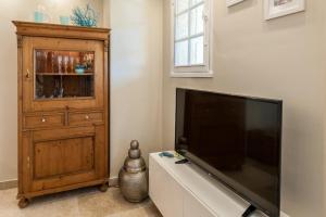 Geschmackvoll eingerichtetes Apartment Le Poisson bleu, 2 Terrassen, Pool, Meerblick, eigener Parkplatz by Riviera HomeLife