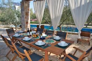 Magnificent Eco Villa Valencano