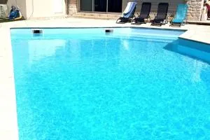 Gîte du Midi de Saint-Porchaire - Charmante maison de vacances avec piscine chauffée - Corme-Royal