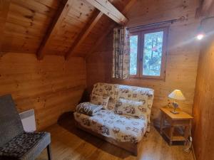 Chalet cosy 6 pers avec SPA, terrasse sud, proche station ski, animaux admis - FR-1-393-16