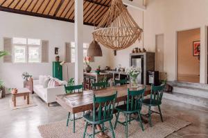 Gorgeous Colorful & Tropical Villa Canggu - VYG