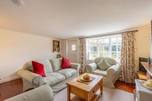 4 Church Cottages