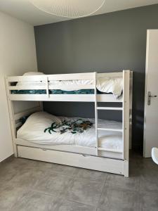 Maison avec piscine chauffée