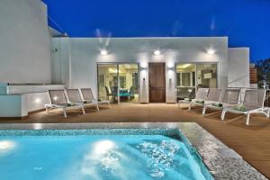 Maltese Luxury Villas - Sunset Infinity Pools, Indoor Heated Pools and More!