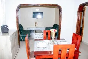 Lavish Haven Home - Osukuru