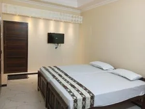 SRI PADMANABHA TOURIST HOME - Chacka