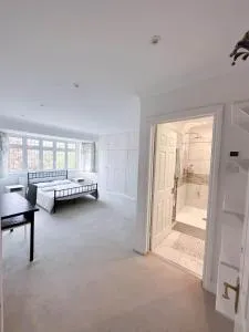 Homestay - En-suites - 新莫尔登