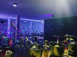 Day Off Club - Semenište