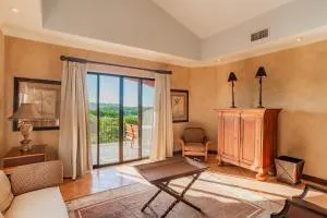 Bougainvillea 2306 - Luxury Condo Reserva Conchal - Playa Conchal