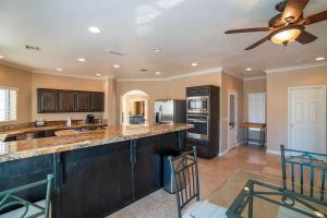 Golf Course Luxury Retreat on Hogan