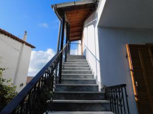 Mountain Retreat in Chrisopigi