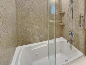 Ocean Grove 603 - Coastal Class