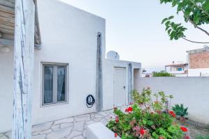 Villa Theona with private pool