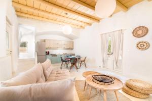 Villa Theona with private pool