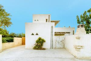 Villa Theona with private pool