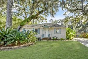 Sago Palm Cottage - Riverview