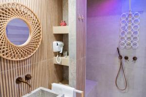 PALAZZO NICOLAUS del LUNGOMARE